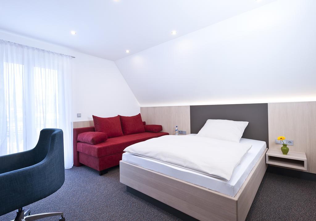 Hotel Kaeferstein Garni Nuremberg Luaran gambar